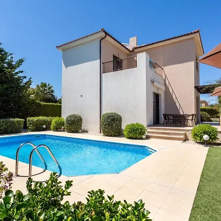 Lara Villa Latchi